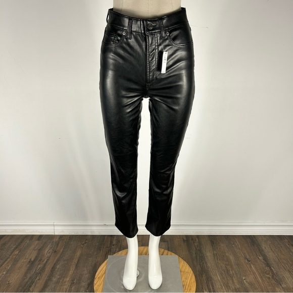 ❤️ NWT GAP High Rise Vegan Leather Vintage Slim Pant Black Size 27 - Picture 1 of 11